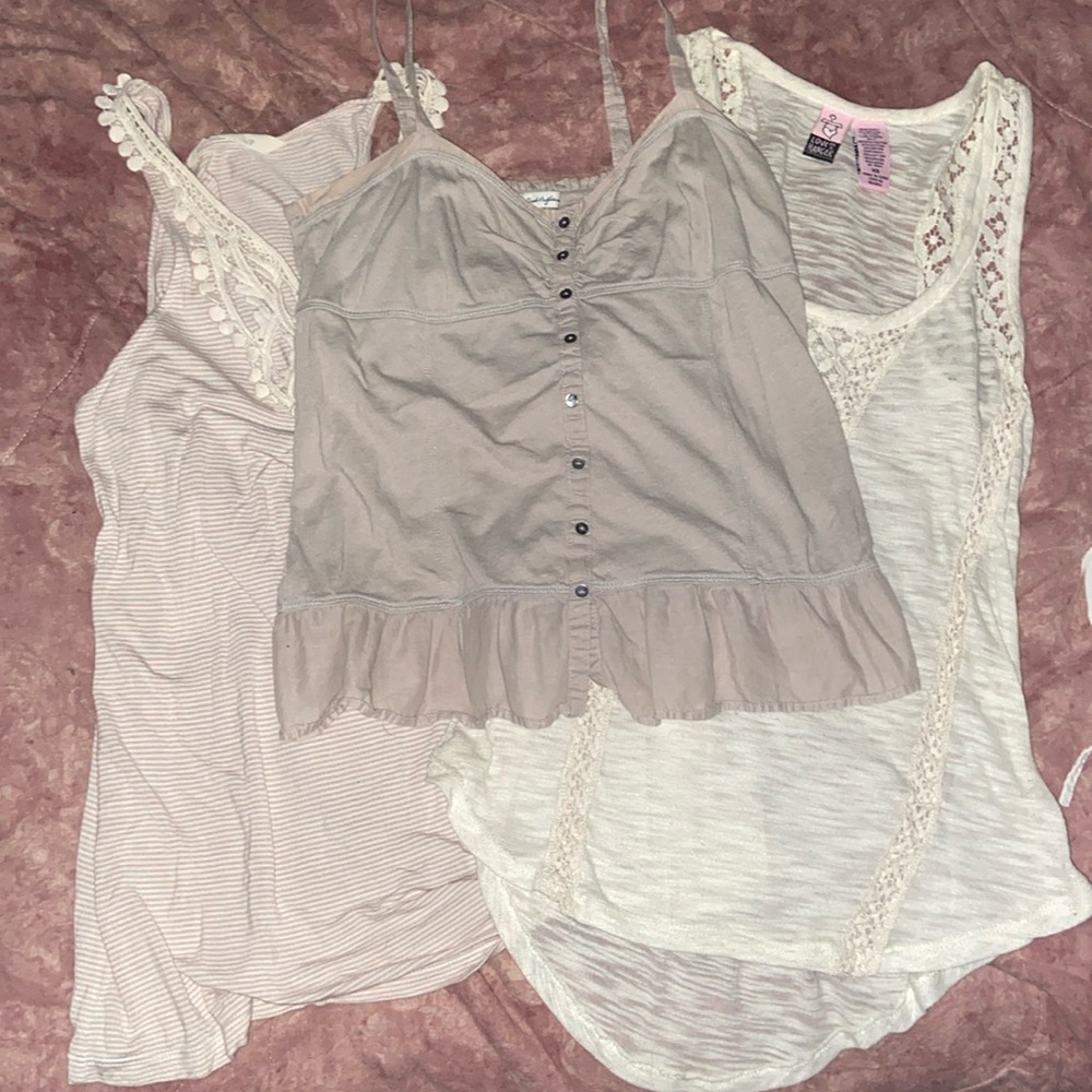 Tank top bundle of 3 gently (if ever) user size S